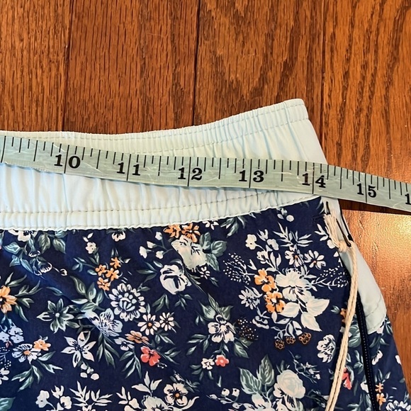 NWT Fair Harbor | The Atlantique Board Short Blue Floral Swim Beach Size Small - Picture 10 of 11